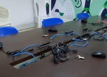 Roban 19 computadores del colegio Inocencio Chincá tras amarrar al vigilante