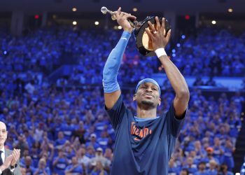 Shai Gilgeous-Alexander firma la extensión más lucrativa en la historia de la NBA