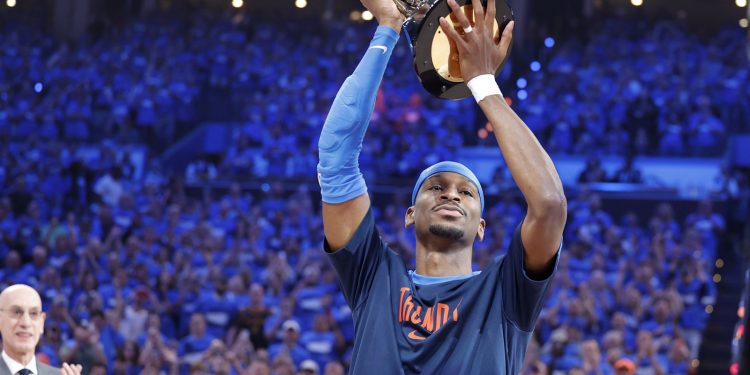 Shai Gilgeous-Alexander firma la extensión más lucrativa en la historia de la NBA