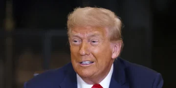 Trump dice estar decepcionado con Putin pero que no ha “terminado” con él