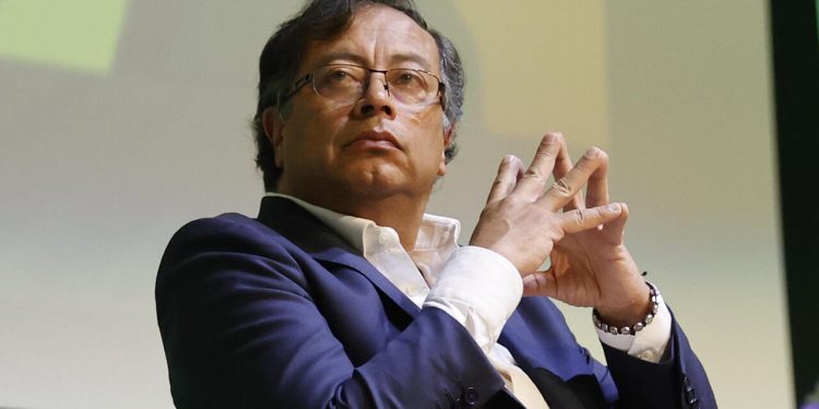 Avanza juicio contra hombre acusado de amenazar en redes al presidente Petro