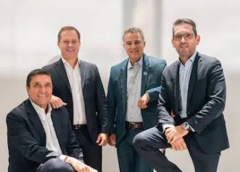 Candidatos de La Fuerza de las Regiones se sometieron a pruebas de toxicología y alcoholemia antes de inscribir su coalición presidencial