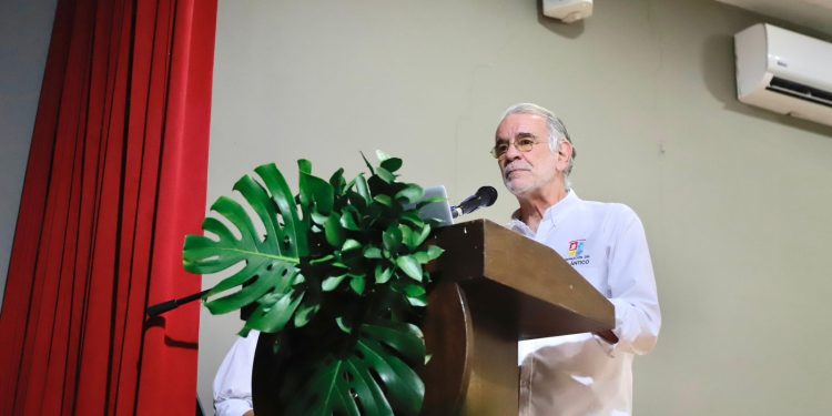 Gobernador Eduardo Verano respalda cambios a la Ley 30 de 1992 para garantizar el acceso universitario