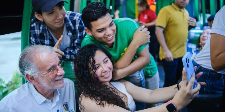 Gobierno de Eduardo Verano hace que aumente el paso inmediato de bachilleres a la educación superior