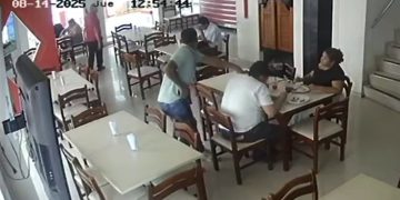 Atraco en restaurante de comida china en el norte de Barranquilla: ladrón despojó de sus pertenencias a una pareja y huyó en moto