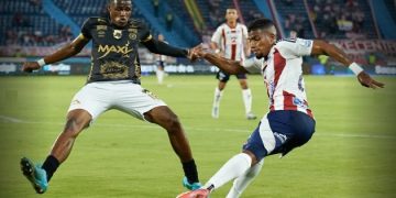 ¡Junior arrasó en Barranquilla! El Tiburón goleó 4-0 a Llaneros y sigue firme en la cima