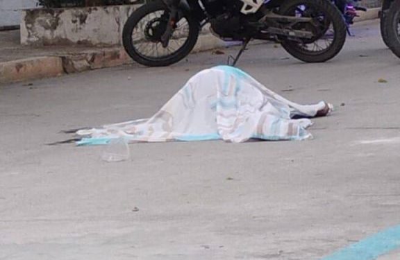 Asesinan a hombre de un disparo en la cabeza tras oponerse a un atraco en Soledad