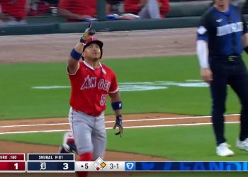 Gustavo Campero brilló con jonrón, pero los Angelinos no evitaron la caída