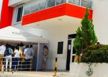 Ataque a bala en Villa del Rey: sicarios en moto asesinan a hombre de 31 años