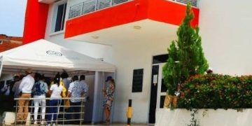 Ataque a bala en Villa del Rey: sicarios en moto asesinan a hombre de 31 años