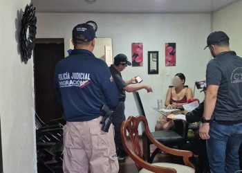 Migración Colombia y Fiscalía desarticulan red transnacional de tráfico de migrantes y falsificación de documentos