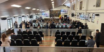 Concejo de Bogotá aprueba moción de duelo por el magnicidio de Miguel Uribe Turbay