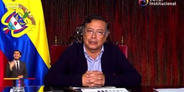 Petro cuestiona imposición del inglés como segunda lengua y propone priorizar idiomas nativos e interculturales
