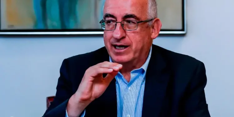 Gerente del Banco de la República advierte sobre mayor déficit y deuda entre 2025 y 2027