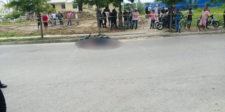 Seis sicarios en moto asesinaron a dos hombres en el barrio Ciudad del Parque, Soledad