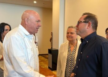 Entre la diplomacia y la despedida: Lidio García se reúne con senadores de EE. UU. en Cartagena