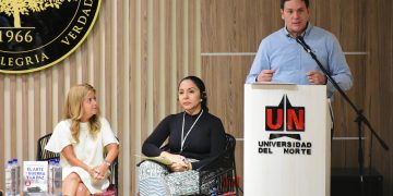 En panel en la Universidad del Norte lanzan el libro El arte de la guerra y la paz