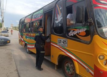 Nueva amenaza obliga a empresa de transporte a suspender actividades en Puerto Colombia