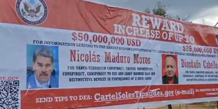 Aparece valla en Norte de Santander con recompensa que EE. UU. ofrece por Nicolás Maduro