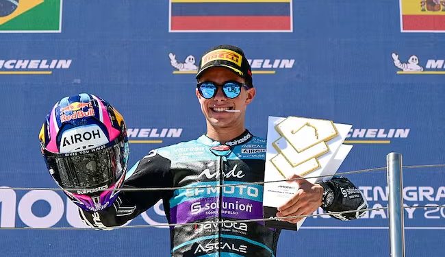 David Alonso hace historia: Primera victoria colombiana en Moto2