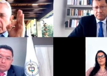 Uribe y jueza se enfrentan por filtración de sentencia antes de su lectura oficial