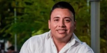 Celso Tete Crespo asume como gobernador encargado del Magdalena tras salida de Rafael Martínez