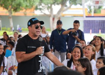 Alcalde Char le sigue cumpliendo a la educación: entrega la IED Mayor de Barranquilla y del Caribe totalmente renovada