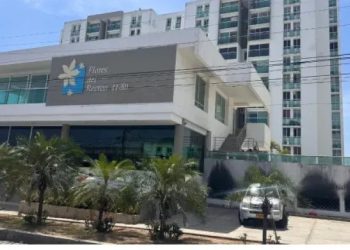 Asciende a cinco el número de víctimas por incendio en edificio Flores del Recreo, en Barranquilla