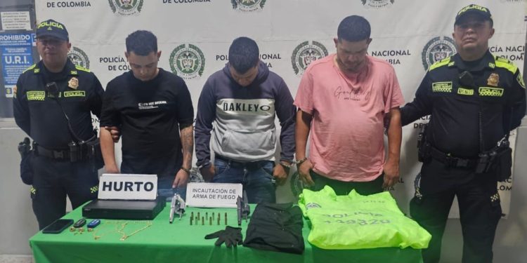 Capturan a cuatro presuntos delincuentes en el barrio El Poblado