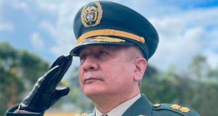 Video involucra al general Olveiro Pérez en presunto uso indebido de escoltas para labores domésticas