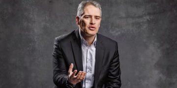 Gobernador de Antioquia cuestiona respuesta del Gobierno tras masacre de policías en Amalfi