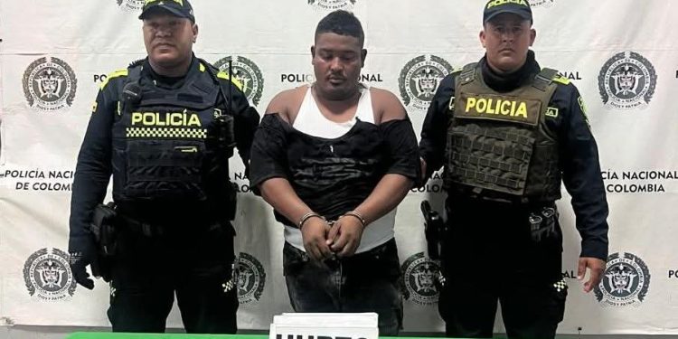 Capturado en flagrancia hombre que robó celular en el norte de Barranquilla