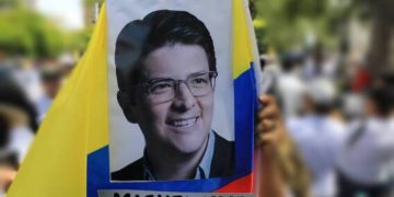 Alcalde Alejandro Char decreta tres días de duelo en Barranquilla por fallecimiento del senador Miguel Uribe