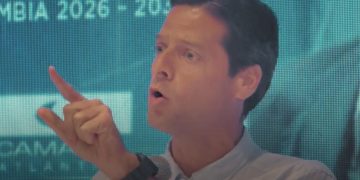 Mauricio Gómez presenta su precandidatura presidencial en el foro de Camacol