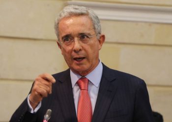 Tribunal Superior de Bogotá ordena libertad inmediata de Álvaro Uribe Vélez mientras se define segunda instancia
