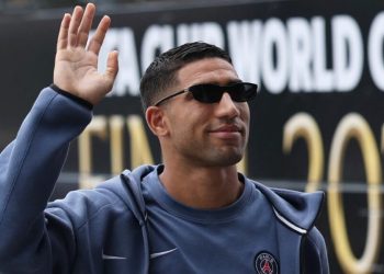 Hakimi agita el vestuario del PSG por el Balón de Oro