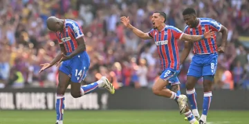 Muñoz y Lerma hacen historia de nuevo levantando la Community Shield