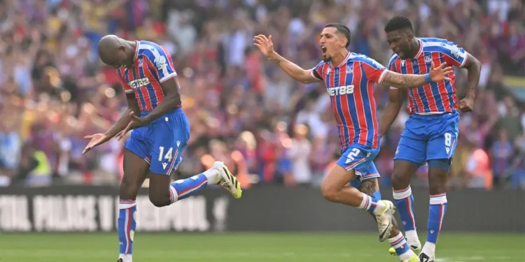 Muñoz y Lerma hacen historia de nuevo levantando la Community Shield