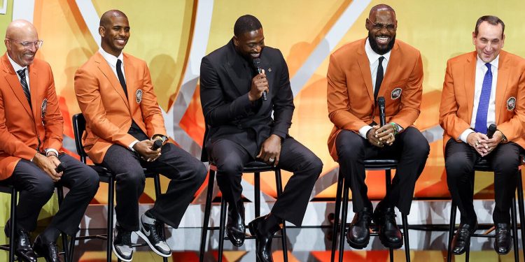 LeBron James entra al Salón de la Fama con el histórico “Equipo Redentor”