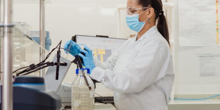 Triple A celebra el Día Mundial del Control de la Calidad del Agua reafirmando su liderazgo en investigación y excelencia operativa