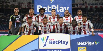 Junior respira, se reencuentra con el triunfo y vuelve a la cima