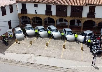 Inicia proceso de extinción de dominio sobre bienes que habrían sido utilizados por una red delictiva para expedir fraudulentamente certificados de conducción