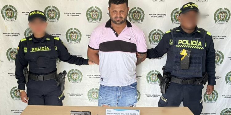 ¡Cayó en una cantina! Capturan a sujeto armado en Arjona