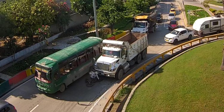 Adulto mayor murió tras ser arrollado por un camión volteo en el barrio Las Flores