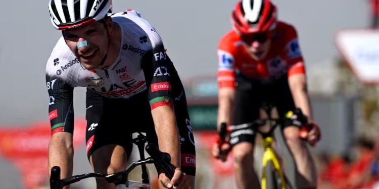 João Almeida conquista el Angliru y se lleva la etapa reina de la Vuelta a España 2025