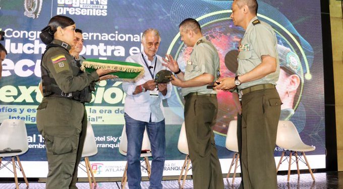 Agencias internacionales de seguridad destacan inversión del gobernador Verano para fortalecer la Fuerza Pública