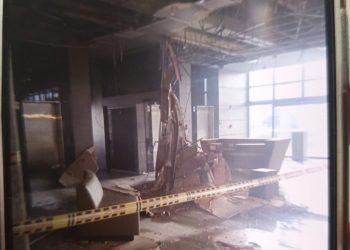Colapsa cielo raso en la recepción del hotel Movich Buró 51 en Barranquilla: gerencia lo atribuye a un caso fortuito