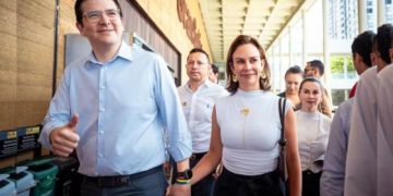 Viuda de Miguel Uribe Turbay cuestiona uso político de la tragedia del senador