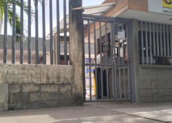 Un cuerpo degollado, un casco sin moto y un cuchillo abandonado en el barrio Las Palmas