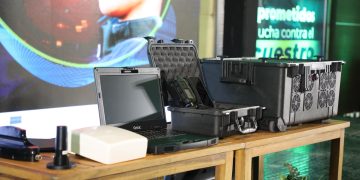 Alcalde Char hizo entrega de equipo de radiolocalización de alta tecnología al GAULA de Barranquilla